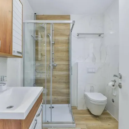 Villa Luxurious Two Bedroom With Jacuzzy- Casa2