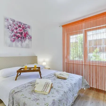 Luxurious Two Bedroom With Jacuzzy- Casa2 *