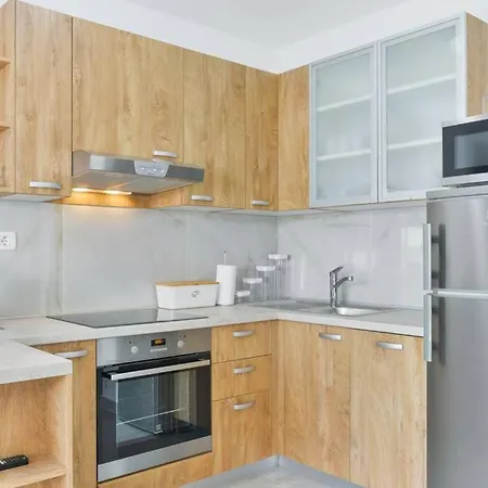 Luxurious Two Bedroom With Jacuzzy- Casa2 Starigrad Paklenica